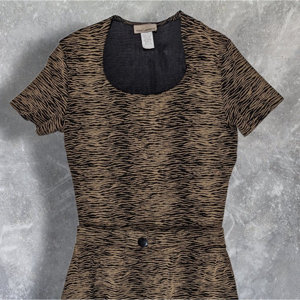 VINTAGE Grunge Susan Lawrence Slinky Travelers Knit Style Tiger Print Skirt Set